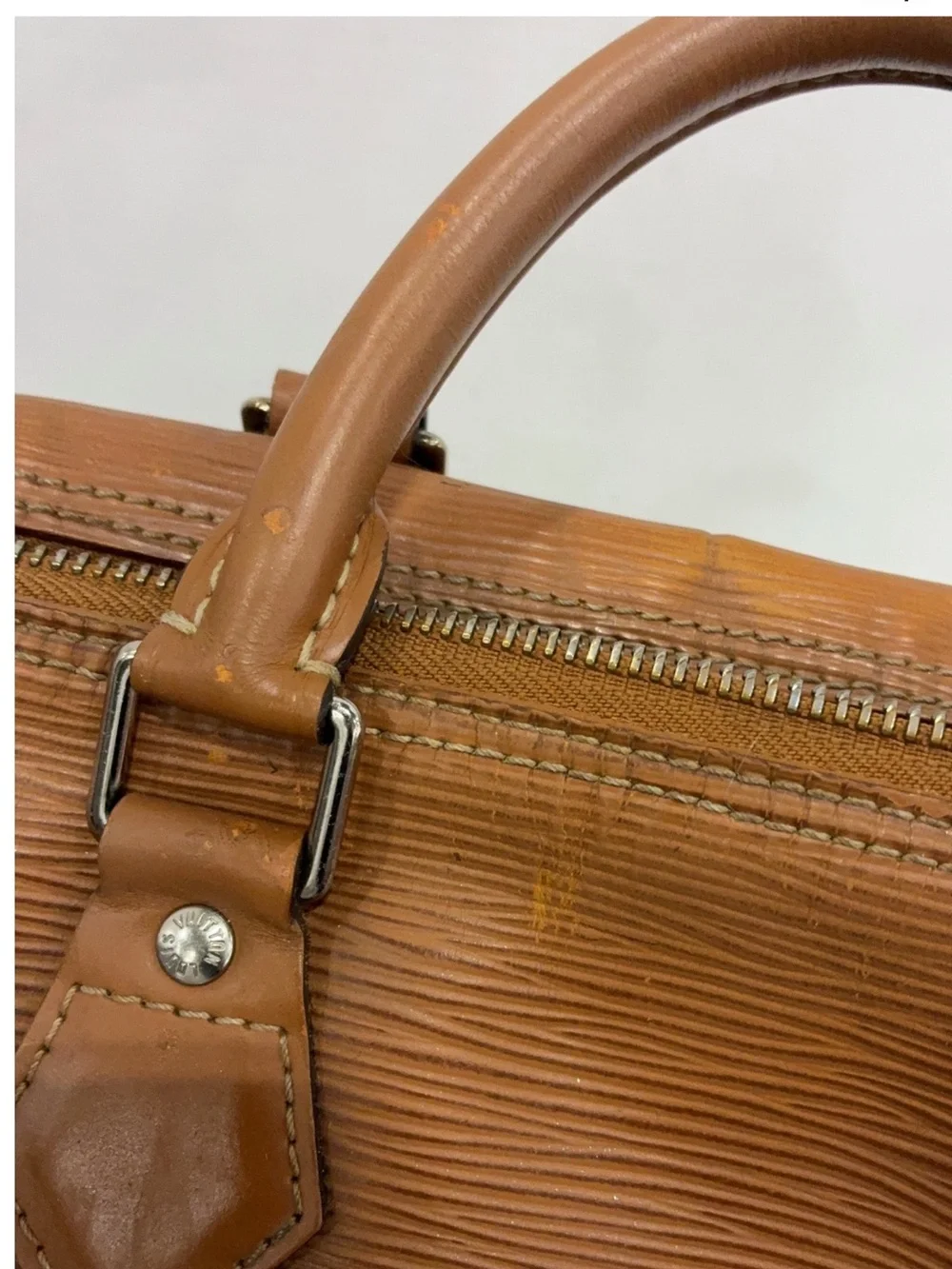 Louis Vuitton Tan Epi Leather Speedy 30 Top-Handle Bag